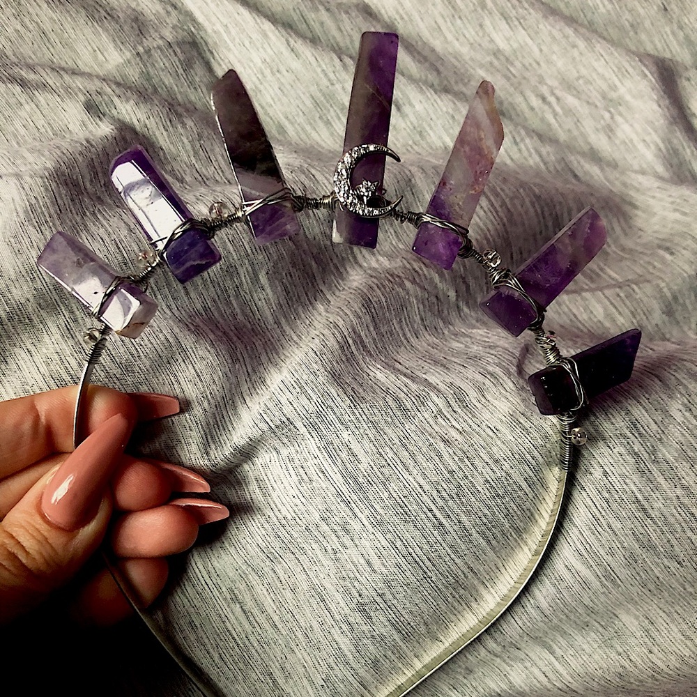 handmade amethyst crown 💫